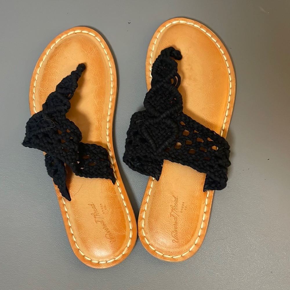 Tan and Black Lace Strap Sandals / Size 6